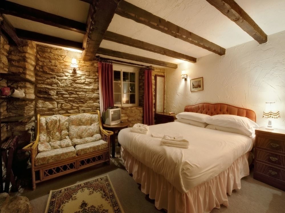Old Church House Inn 牛顿阿伯特 外观 照片